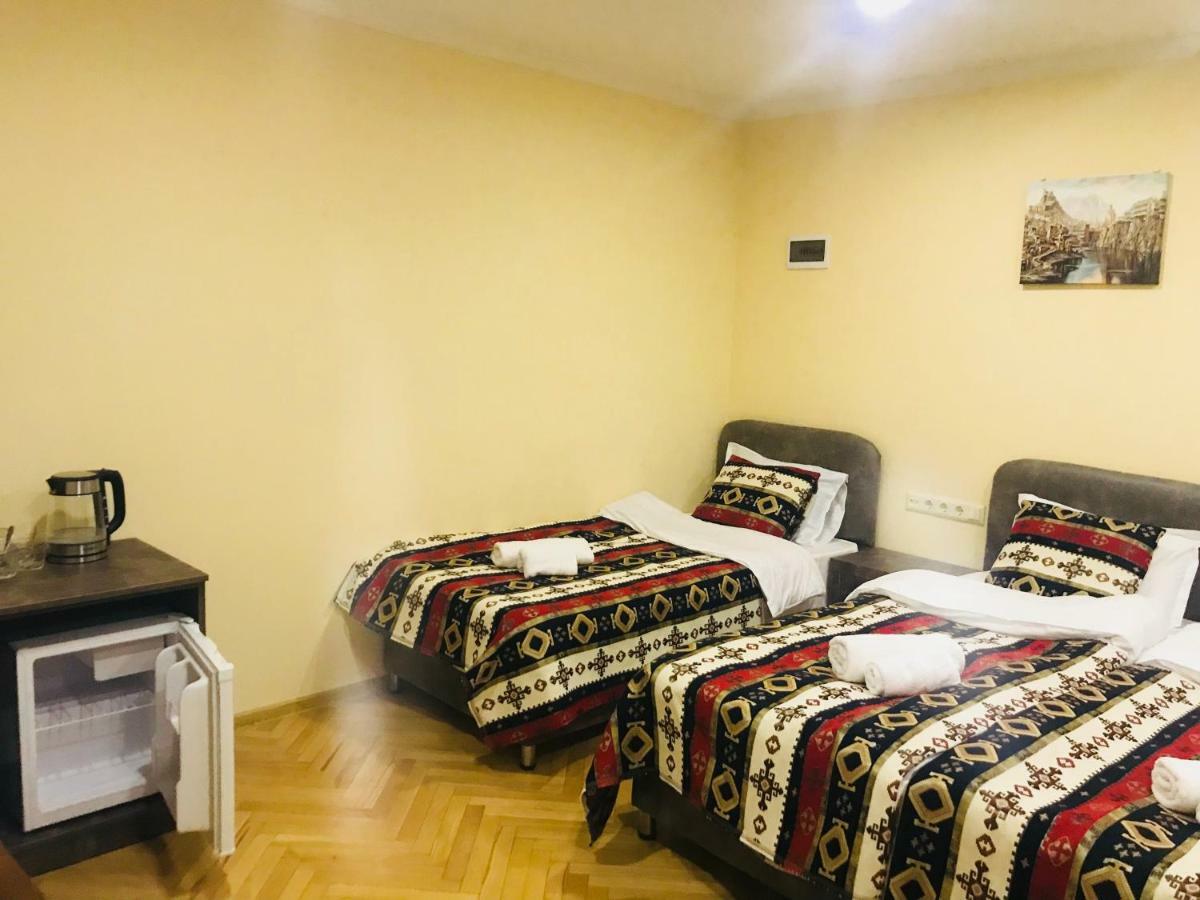 The Oldest Tbilisi Hotel Bagian luar foto