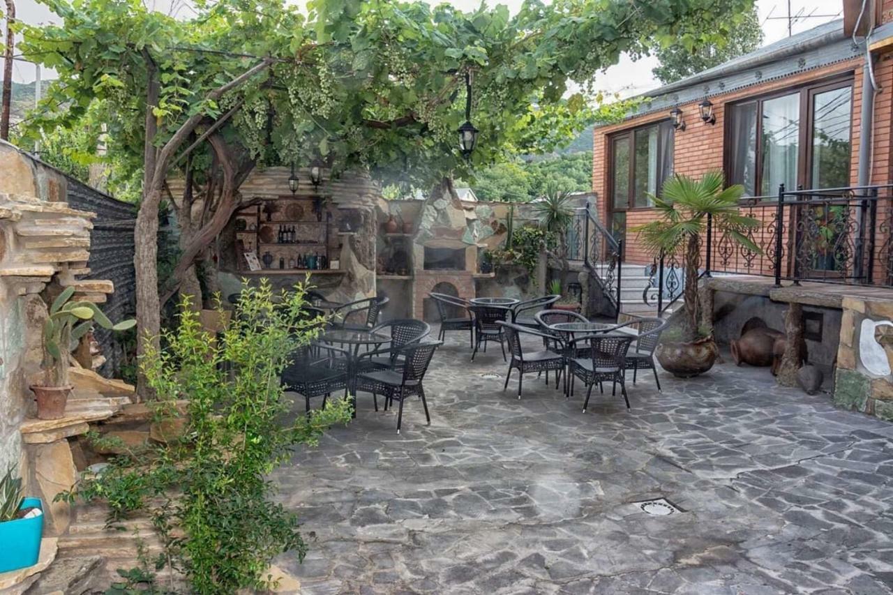 The Oldest Tbilisi Hotel Bagian luar foto